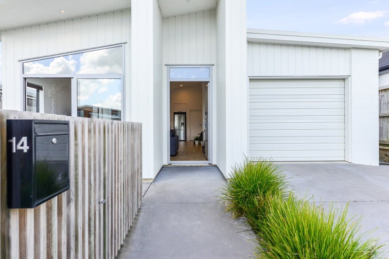 14 Whakapono Avenue, Baverstock, Hamilton - Carousel 24