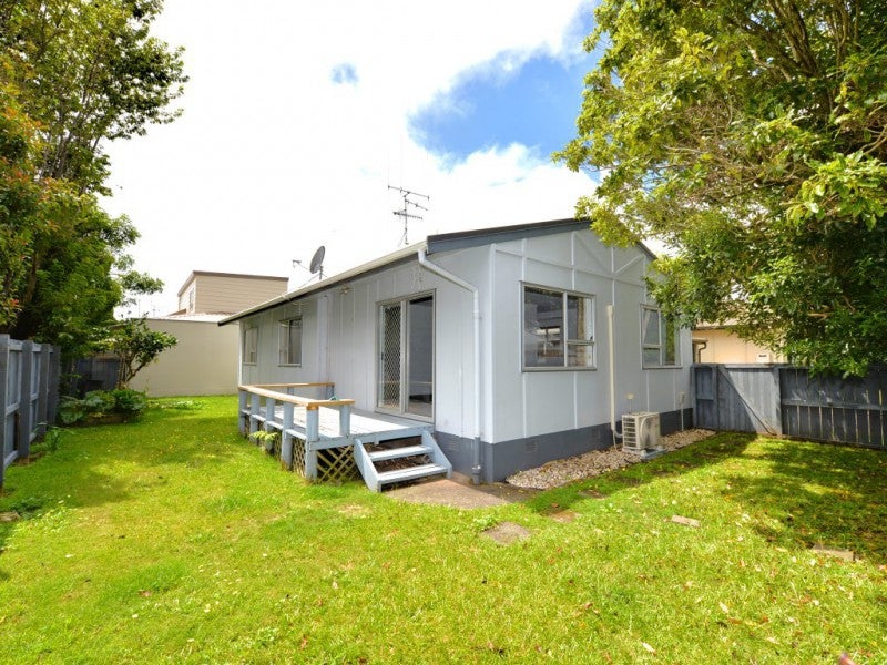 2A Redmond Street, Judea, Tauranga - Carousel 1