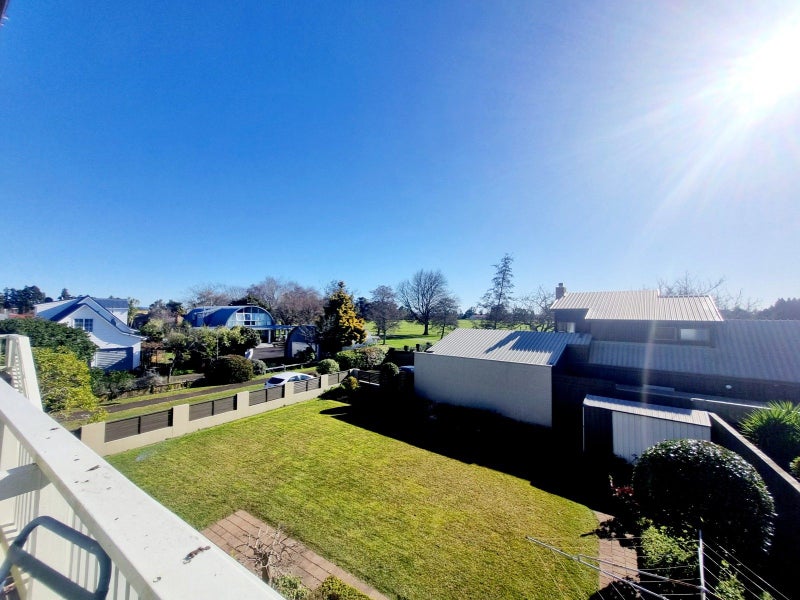 69 Gilbass Avenue, Hamilton Lake, Hamilton - Carousel 8
