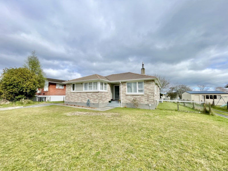 16 Pohutukawa Drive, Tokoroa, Tokoroa - Carousel 2