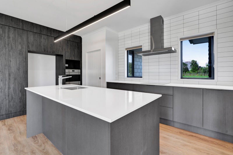 31 Ninia Road, Paraite, New Plymouth - Carousel 1