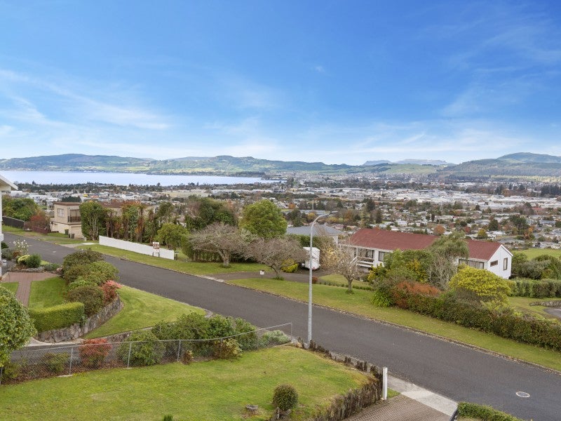 28 Russell Crescent, Western Heights, Rotorua - Carousel 17