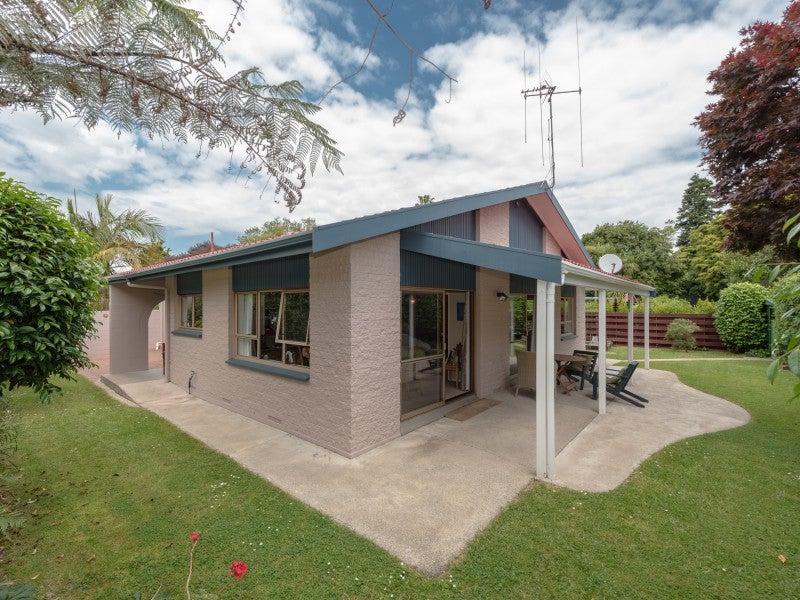 4 Silva Crescent, Riverlea, Hamilton - Carousel 1