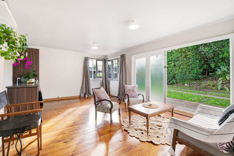 14A Ocean View Road, Hatfields Beach, Orewa - Carousel 2