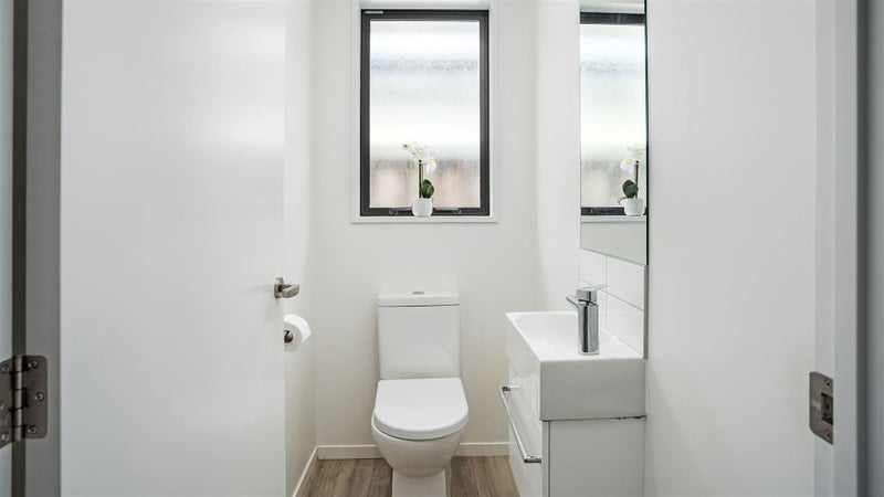 14 George West Square, Wigram, Christchurch - Carousel 14