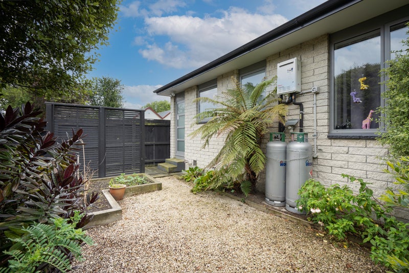 1/107 Charles Street, Waltham, Christchurch - Carousel 2