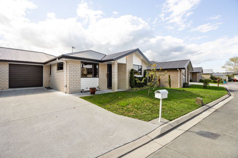 51 Shrule Place, Huntington, Hamilton - Carousel 1