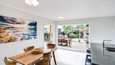 10 Petane Road, Bay View, Napier - Carousel 1