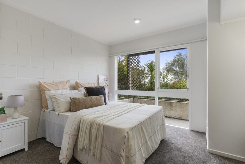 35 Gretel Place, Hillcrest, Auckland - Carousel 2
