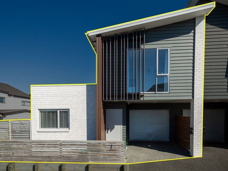 8 Springside Court, Huntington, Hamilton - Carousel 2