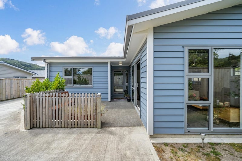 25C Wainuiomata Road, Wainuiomata, Lower Hutt - Carousel 1