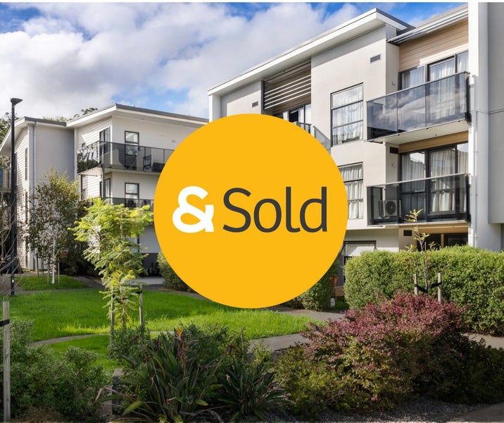 103/69D Hall Avenue, Mangere, Auckland - Carousel 1