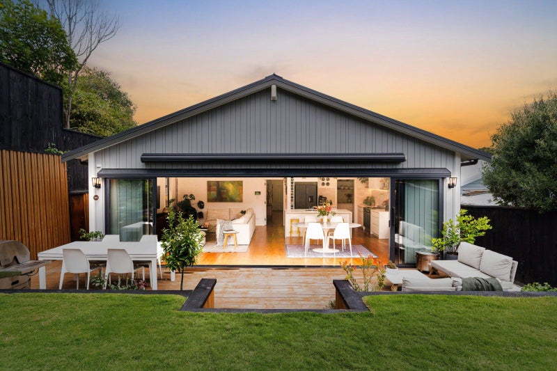 39 Ariki Street, Grey Lynn, Auckland - Carousel 1