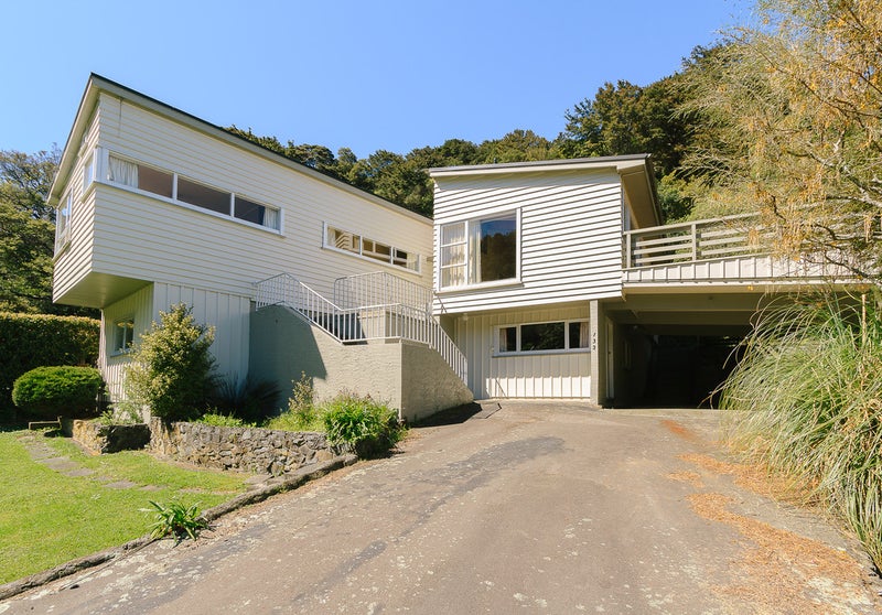 132 Cheviot Road, Lowry Bay, Lower Hutt - Carousel 2