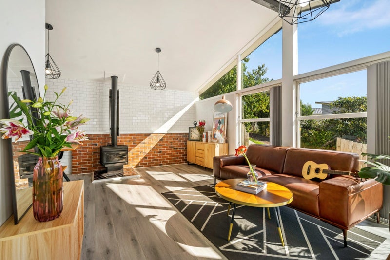 5 Taurus Crescent, Beach Haven, Auckland - Carousel 2