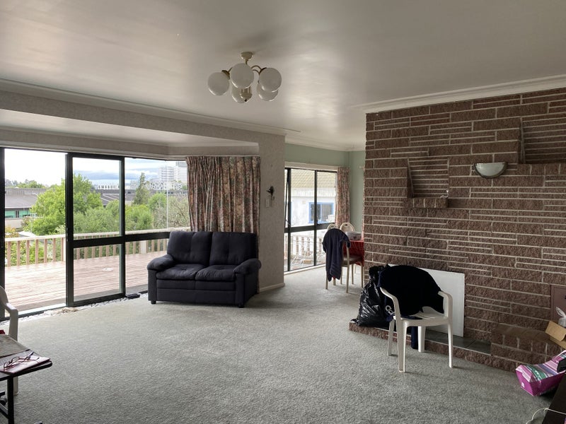 17 Tawa Street, Melville, Hamilton - Carousel 2