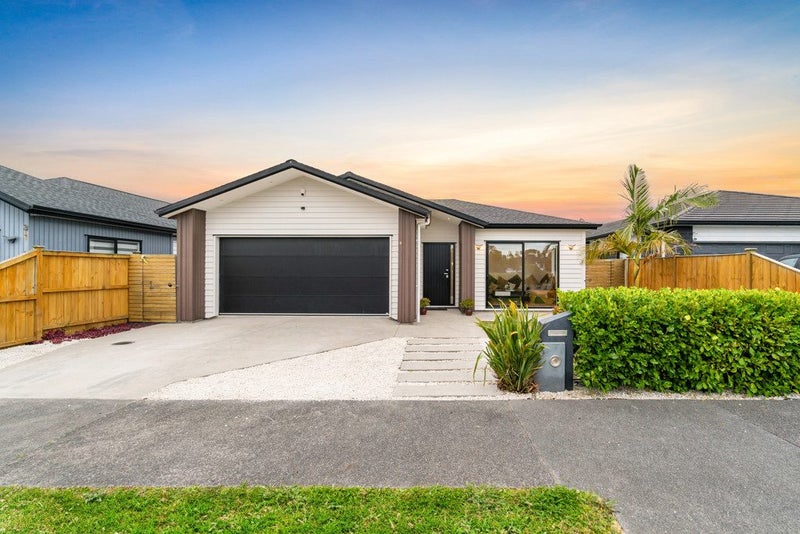 6 Earlywood Road, Ardmore, Auckland - Carousel 1