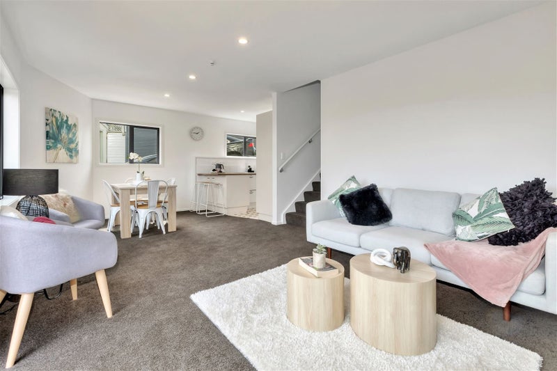 84A Stewart Drive, Newlands, Wellington - Carousel 2