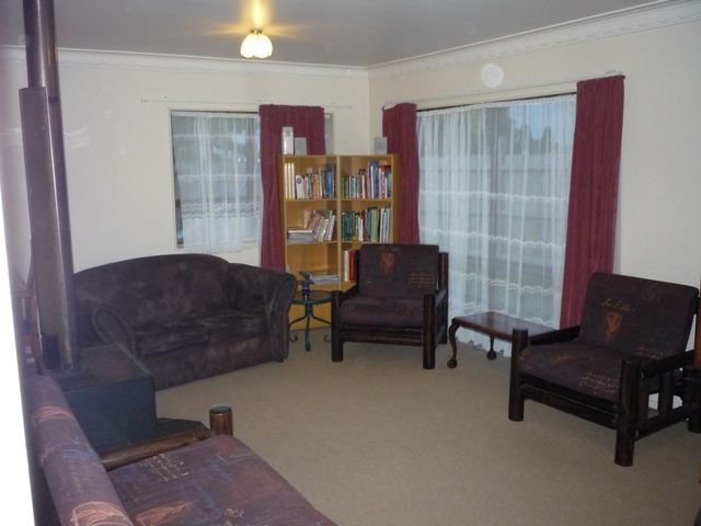 58 Lakeside Drive, Pahurehure, Papakura - Carousel 2