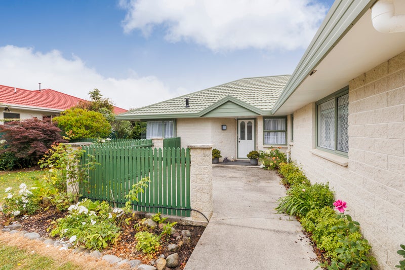 89 Pacific Drive, Fitzherbert, Palmerston North - Carousel 1