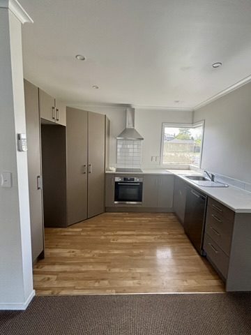 16/64 Kawaha Point Road, Kawaha Point, Rotorua - Carousel 2