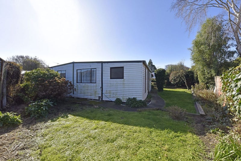 1/25 Aorangi Road, Bryndwr, Christchurch - Carousel 15
