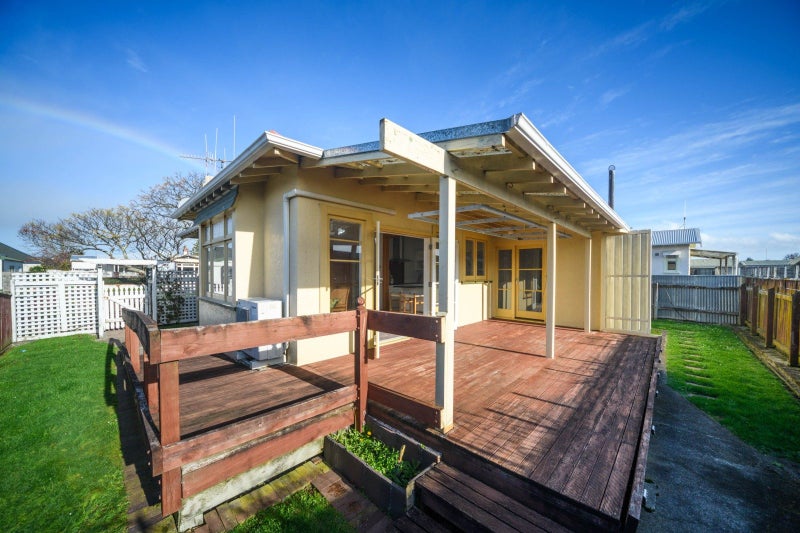18 Mahoe Avenue, Takaro, Palmerston North - Carousel 35