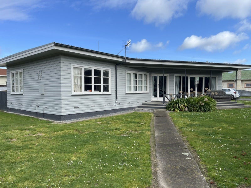 11 Cuba Street, Takaro, Palmerston North - Carousel 1