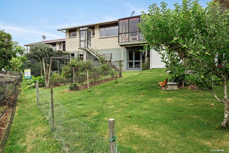 1/19 Killarney Avenue, Torbay, Auckland - Carousel 2
