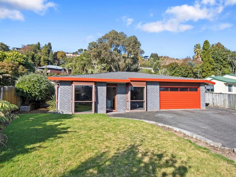 8 Katherine Place, Bellevue, Tauranga - Carousel 1