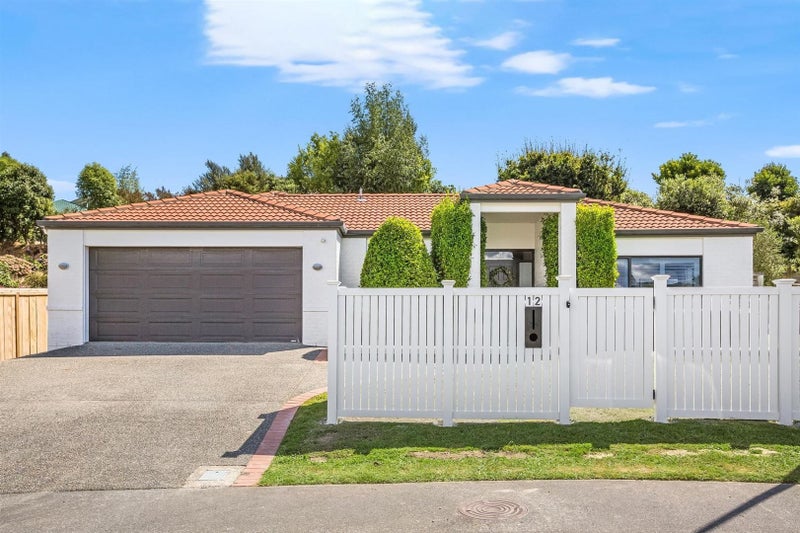 12 Bowman Place, Whitby, Porirua - Carousel 1