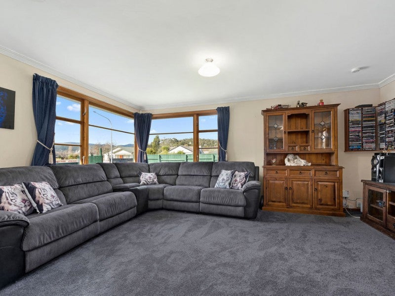 255 Fergusson Drive, Heretaunga, Upper Hutt - Carousel 2