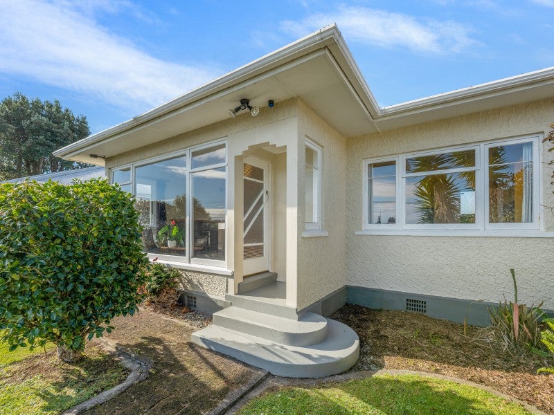 411 Carrington Street, Upper Vogeltown, New Plymouth - Carousel 26