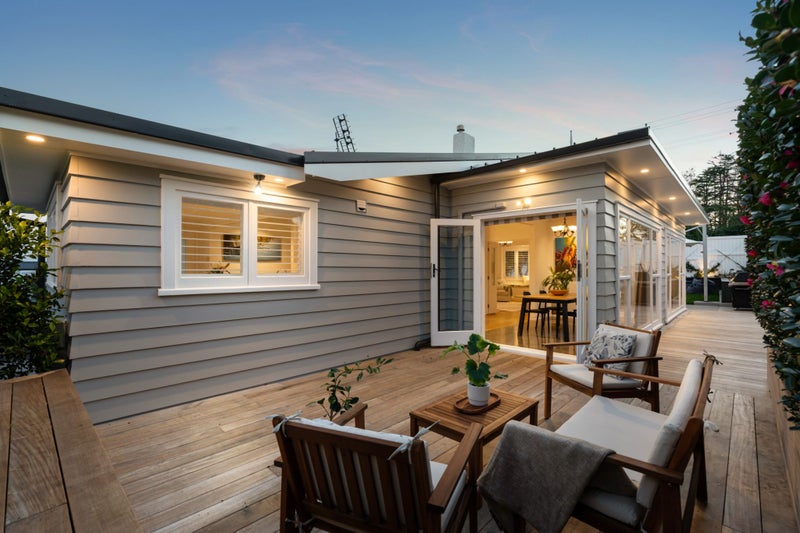 47 Pleasant Street, Onehunga, Auckland - Carousel 2