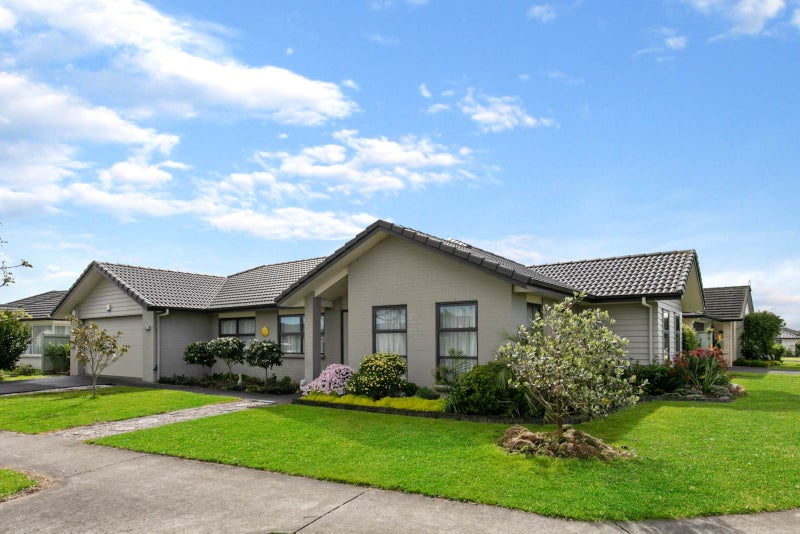 1 Kirkaldy Street, Wattle Downs, Auckland - Carousel 1