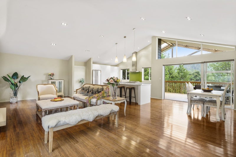 18 Primrose Lane, Lucas Heights, Auckland - Carousel 1