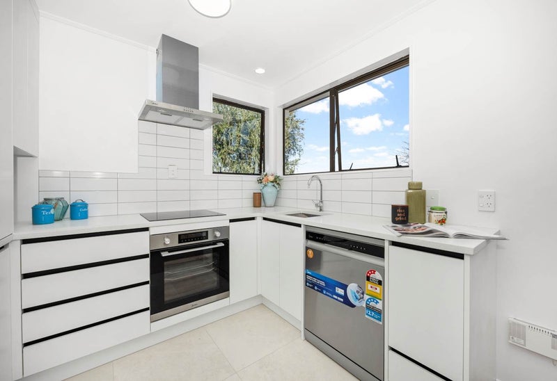 1/17 Yee Place, Mount Wellington, Auckland - Carousel 2