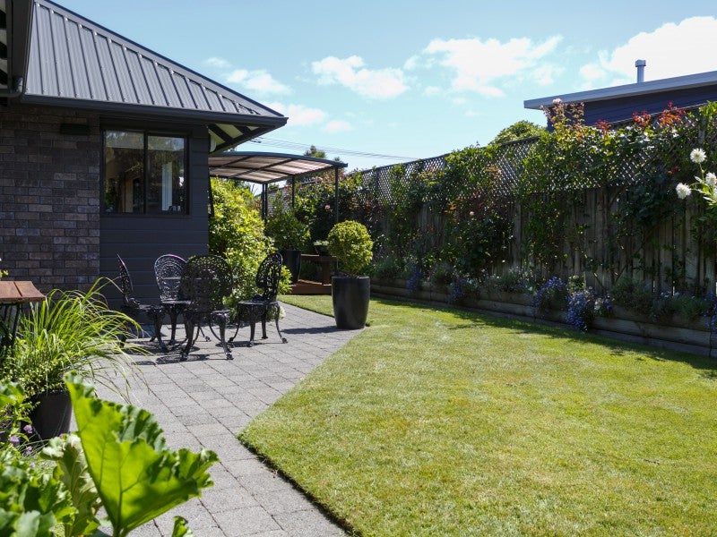 11 Awanui Street, Hilltop, Taupo - Carousel 2