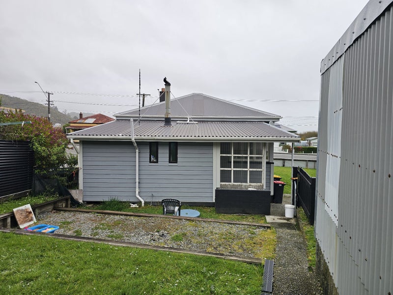 149 Bright Street, Cobden, Greymouth - Carousel 1