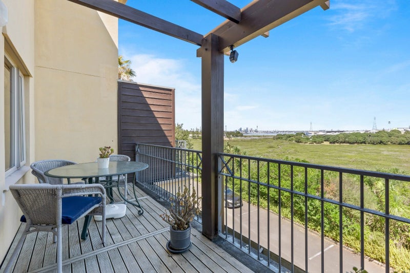 4/45 Byron Avenue, Takapuna, Auckland - Carousel 2