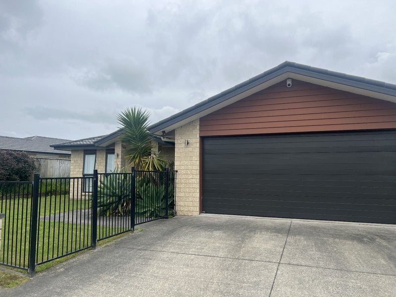 23 Dal Din Drive, Otaki - Carousel 21