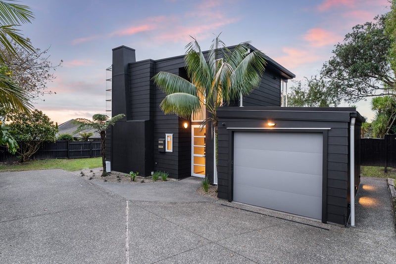 5B Hadfield Avenue, Waterview, Auckland - Carousel 1