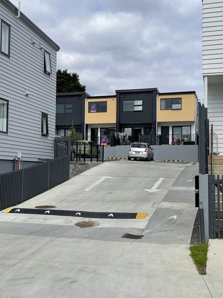 11/13 Grove Lane, Pakuranga, Auckland - Carousel 18