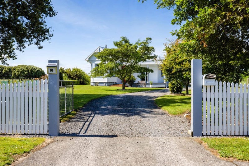 16 Weld Street, Normanby, Hawera - Carousel 41