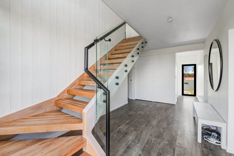 1363 Whangaparaoa Road, Army Bay, Whangaparaoa - Carousel 2