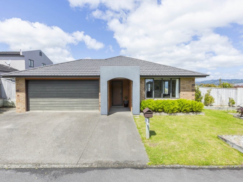 22 Garrett Place, Riverstone Terraces, Upper Hutt - Carousel 2