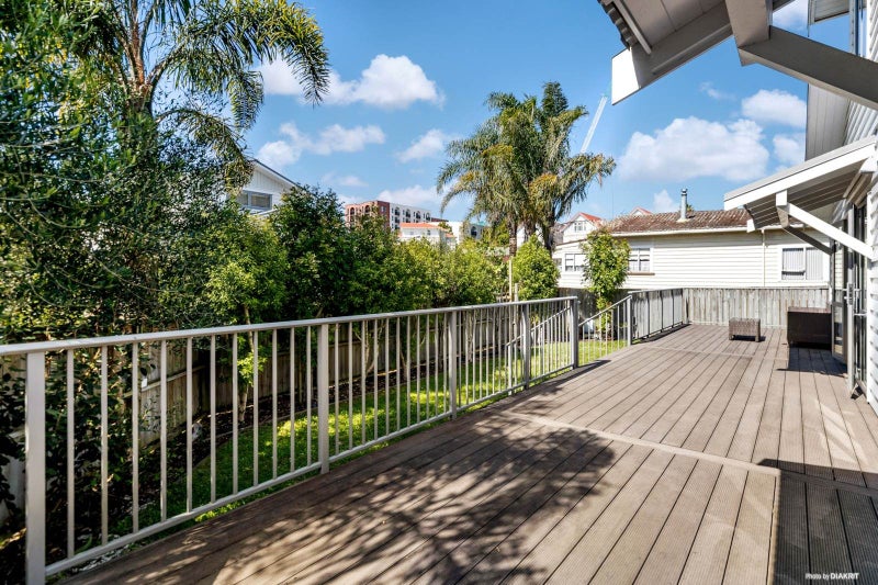 21 Highbury Street, Avondale, Auckland - Carousel 18