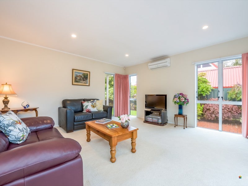 33 Brunswick Street, Hutt Central, Lower Hutt - Carousel 2