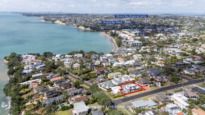 1/33 SHARON RD, Waiake, Auckland - Carousel 17