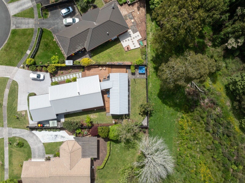 16 Taksan Place, Pukete, Hamilton - Carousel 37